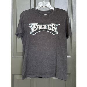 NFL Team Apparel Eagles Men’s T-ShIrt Gray size Small